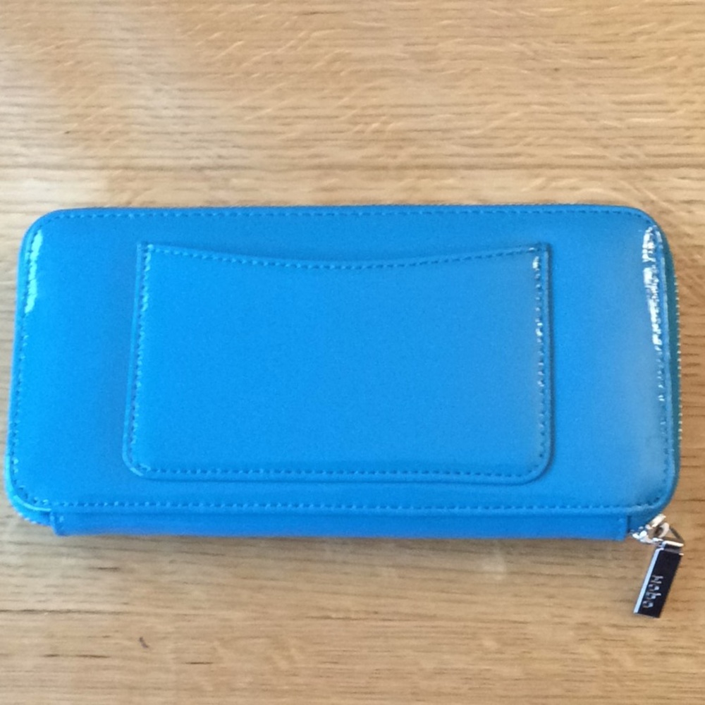 Hobo turquoise patten leather wallet